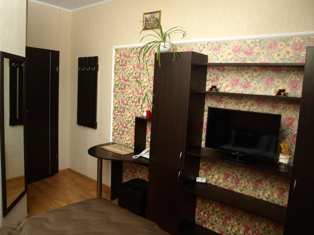 Leon Hotel Lemberg Zimmer foto