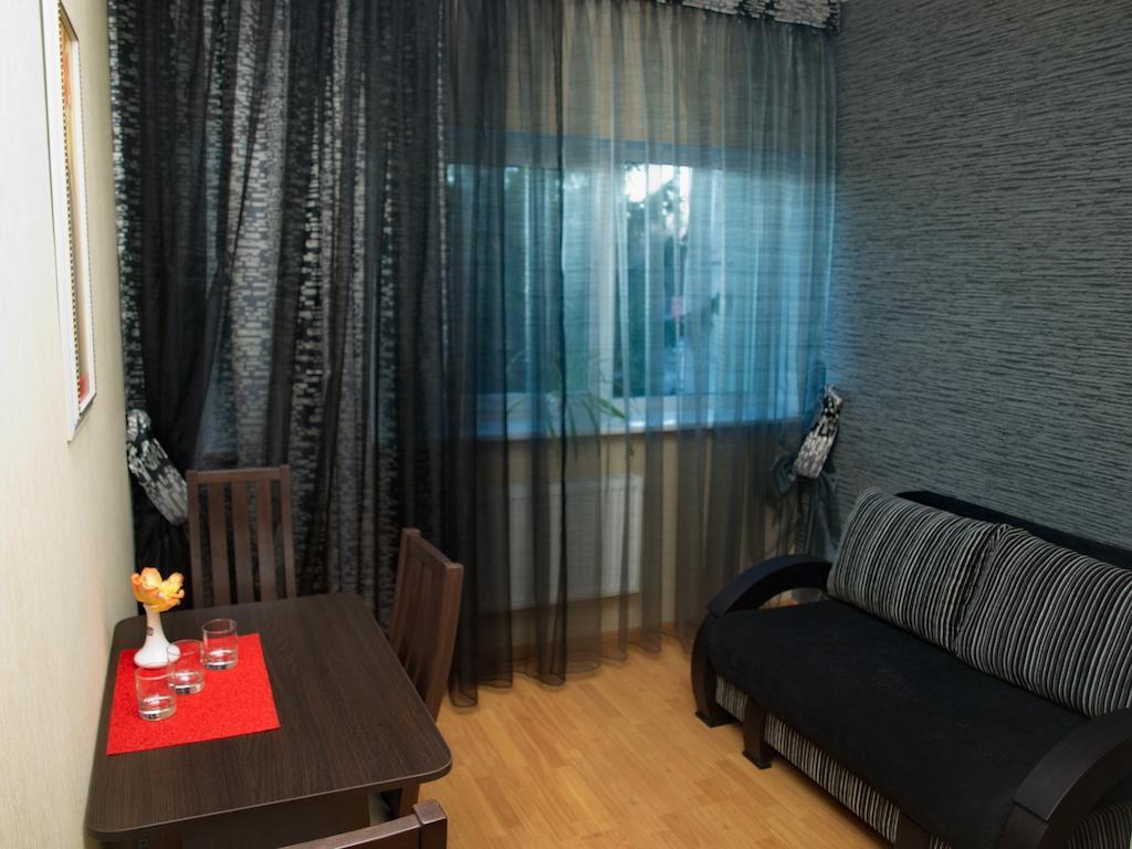 Leon Hotel Lemberg Zimmer foto